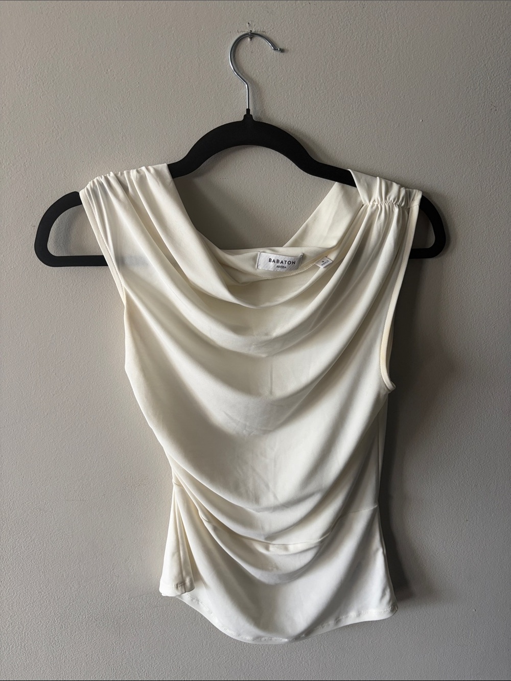Aritzia Gallery Top